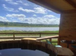 Bañera de Hidromasaje con Vistas al Río El Encanto de Antilhue Valdivia