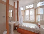 Bañera de Hidromasaje en la Habitación Hotel Boutique Casa Vander Valparaíso