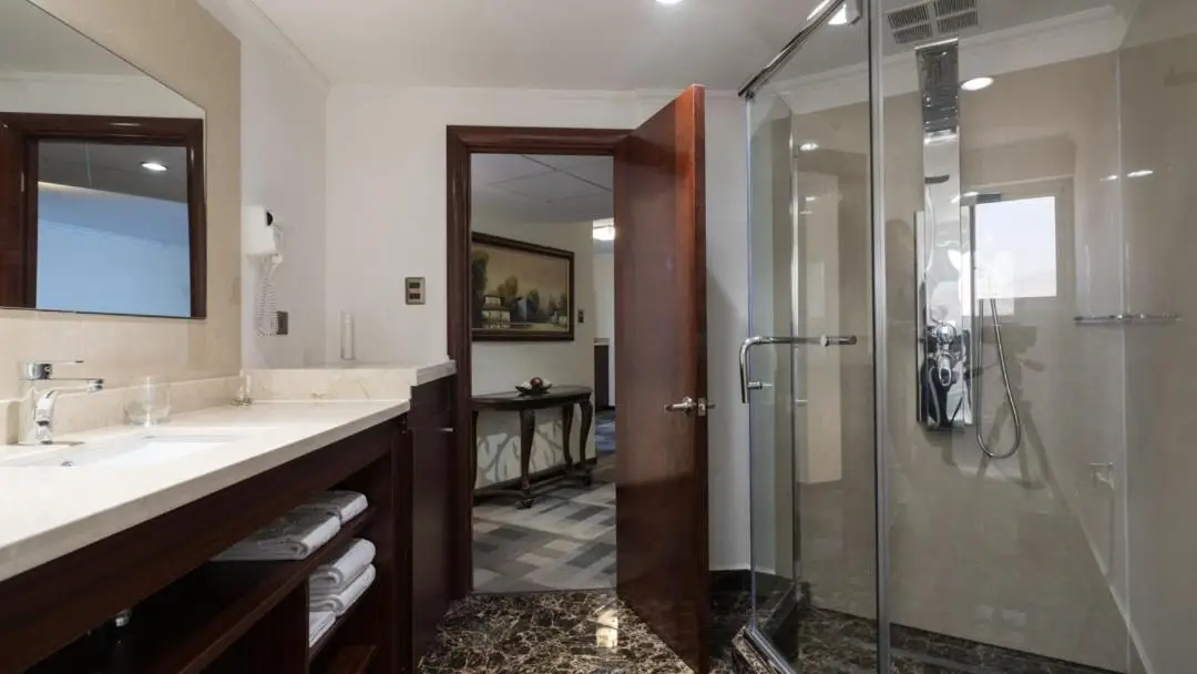 Baño Hotel Costa Pacifico Antofagasta – Suite