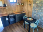 Cocina de la Suite con vistas al río El Encanto de Antilhue Valdivia