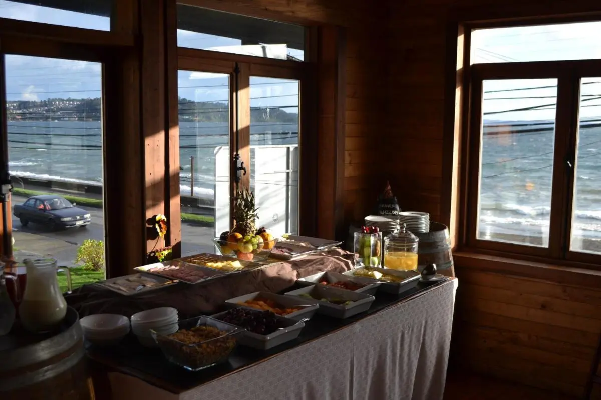 Desayuno cerca del mar Puerto Chico Hotel Puerto Varas Desayuno cerca del mar Puerto Chico Hotel Puerto Varas