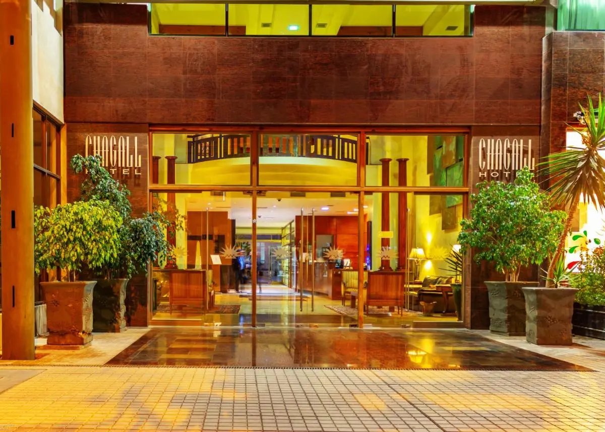 Entrada exterior del Hotel Chagall Copiapó Entrada exterior del Hotel Chagall Copiapó