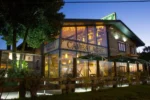 Exterior del Puerto Chico Hotel en Puerto Varas