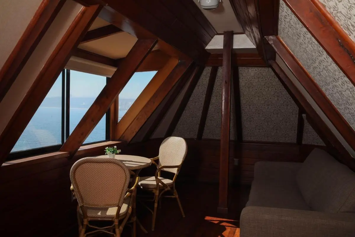 Habitación Romántica con Vistas en Hotel Vista Velero Viña del Mar