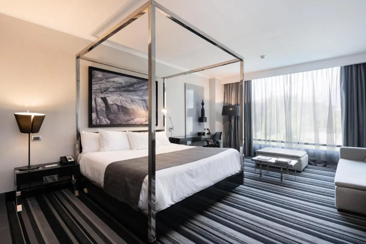 Suite Junior con cama extragrande Wyndham Santiago Pettra Santiago