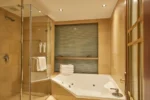 Suite Presidencial con Jacuzzi Hotel Plaza El Bosque Ebro Santiago